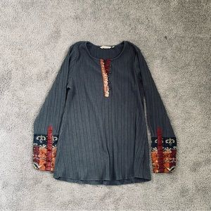 EUC SOFT SURROUNDINGS GRAY LONGSLEEVE